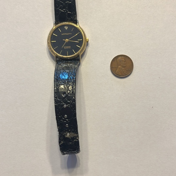 Affinity Diamond Quartz Watch - Picture 6 of 8